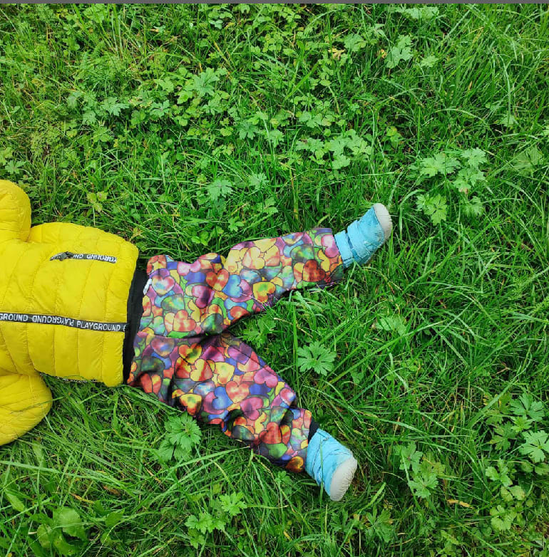 Rainys pants, vzorci, srčki